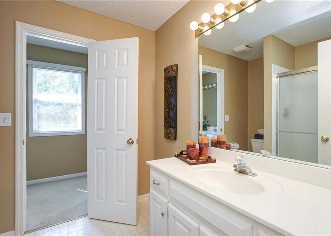 8315 W 154th Street — photo 36