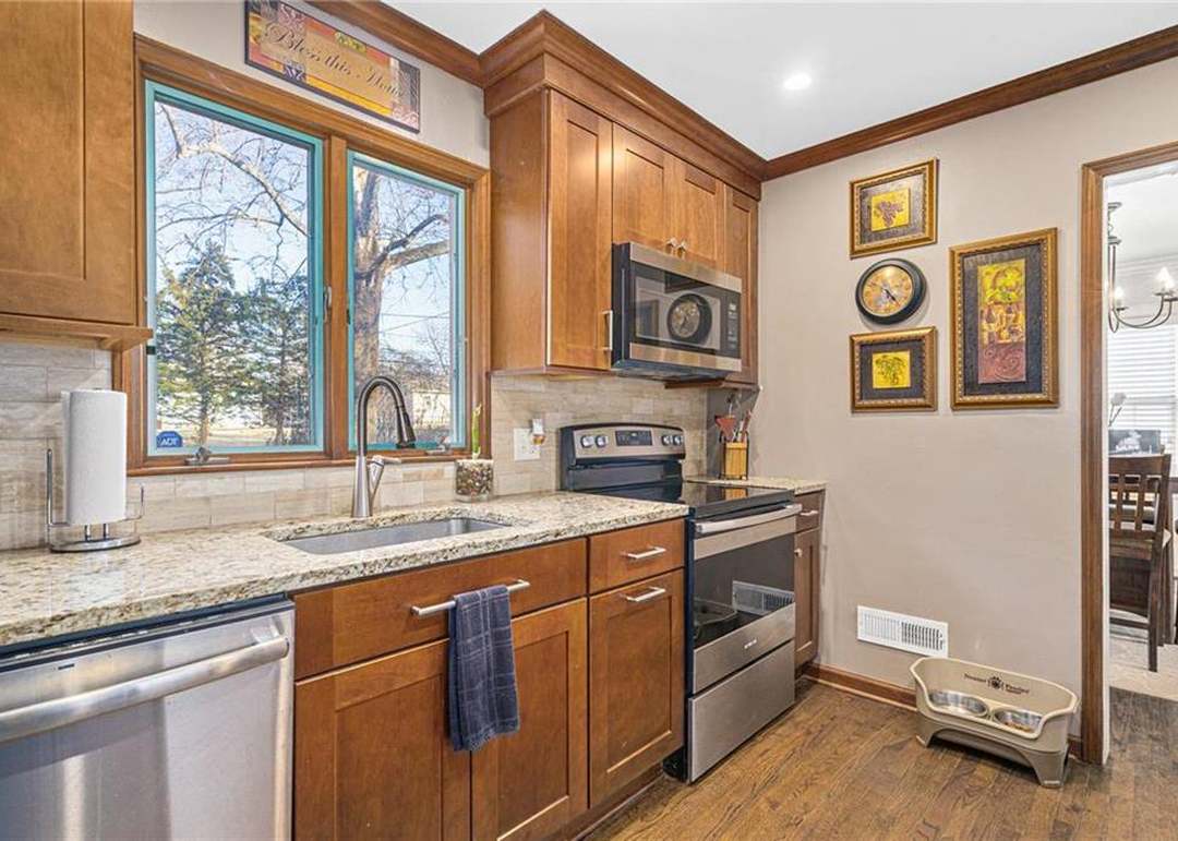 8317 Belleview Avenue — photo 12