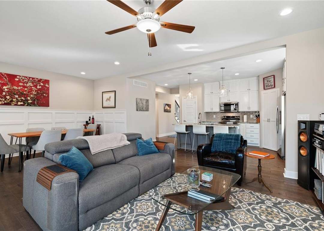 8328 Valley Spring Drive — photo 3