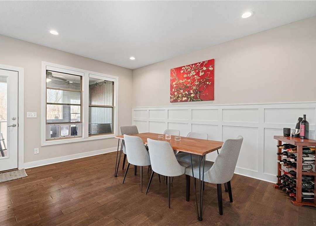 8328 Valley Spring Drive — photo 11