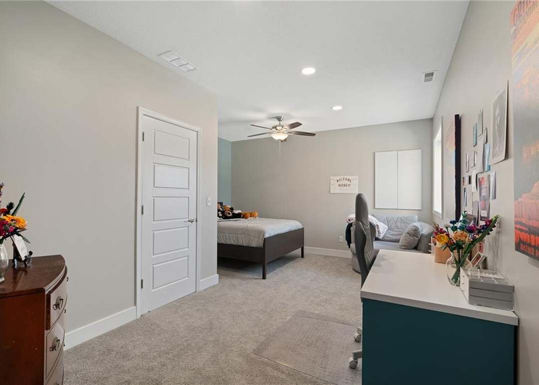 8328 Valley Spring Drive — photo 23