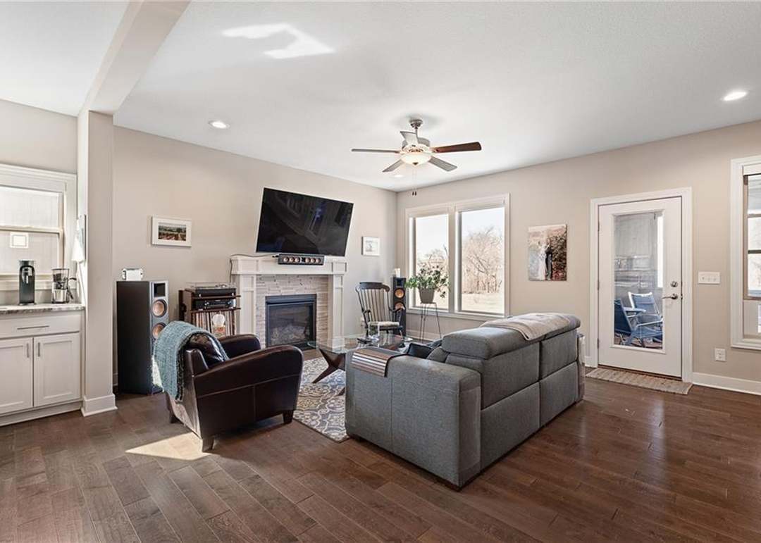 8328 Valley Spring Drive — photo 29