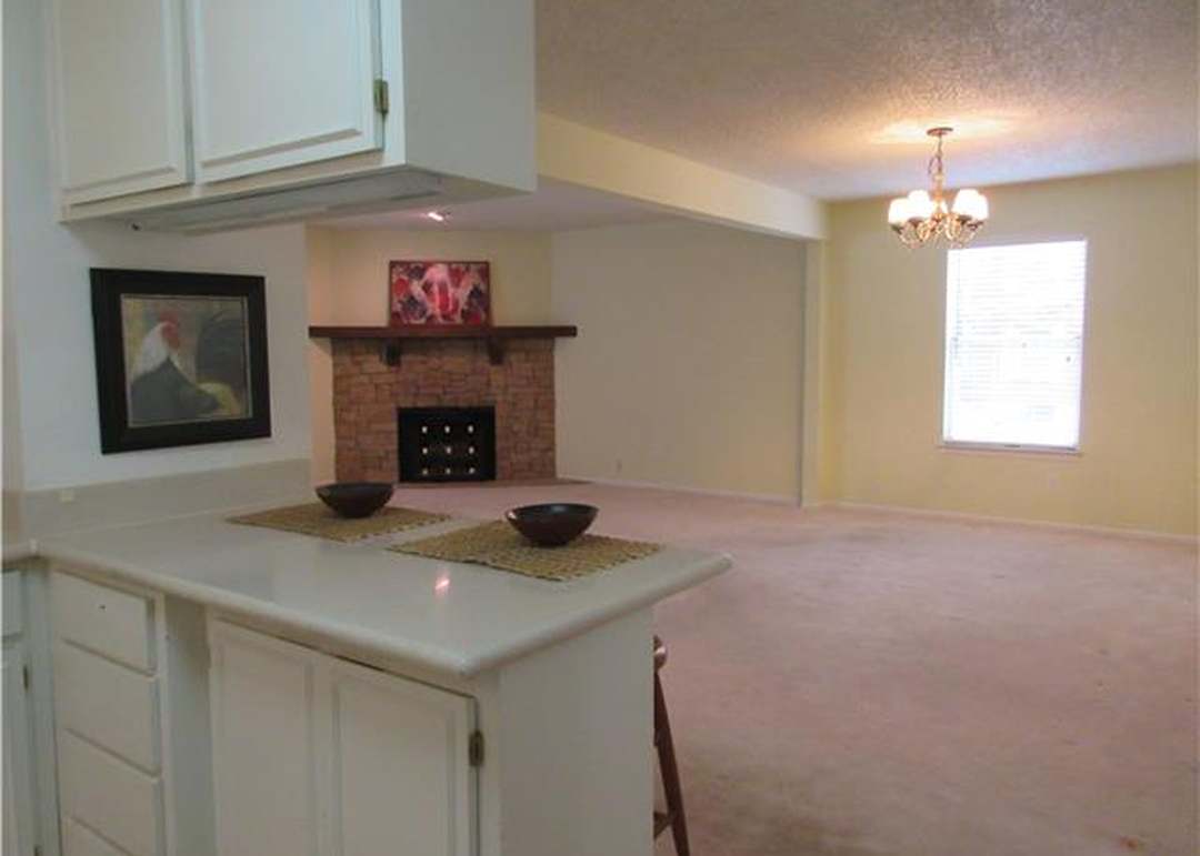 8333 Lowell Avenue — photo 6