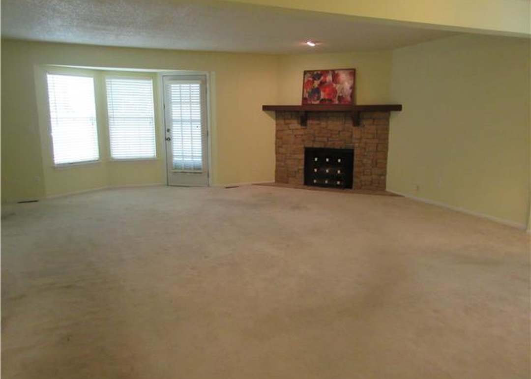 8333 Lowell Avenue — photo 9