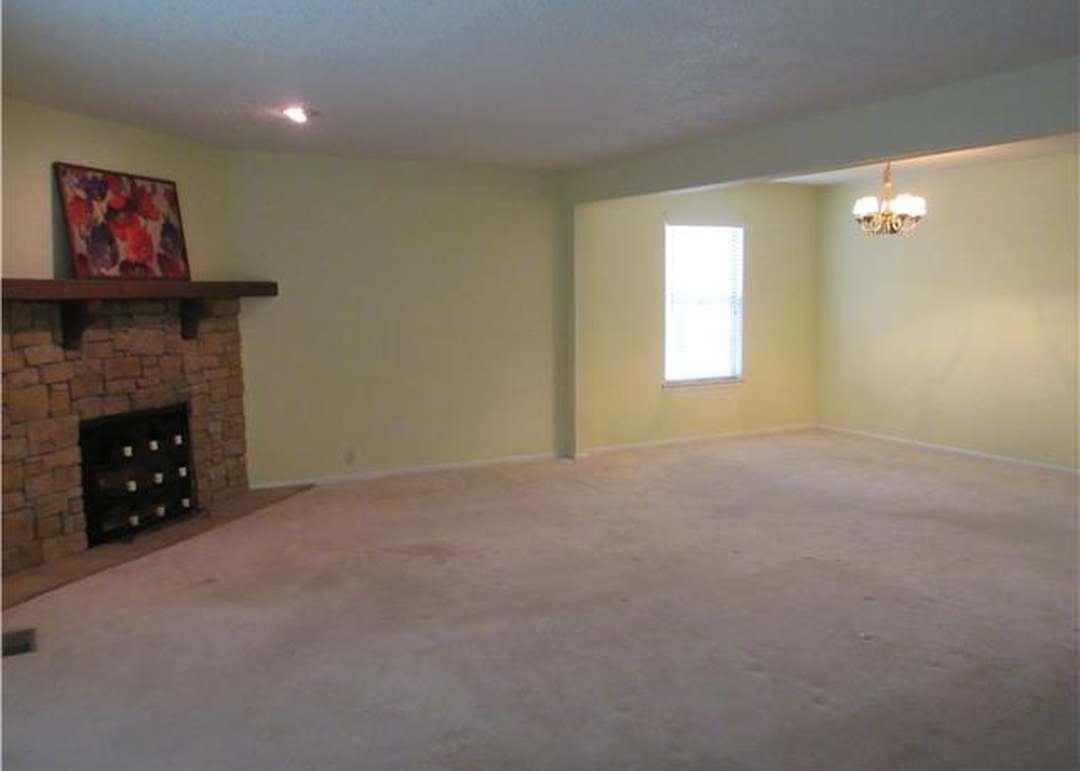 8333 Lowell Avenue — photo 11