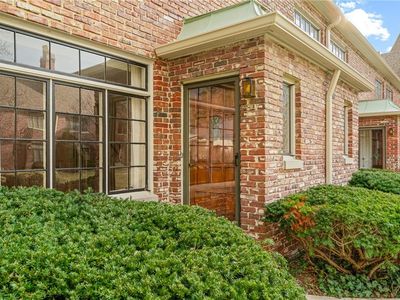 8373 Somerset Drive, Prairie Village, KS