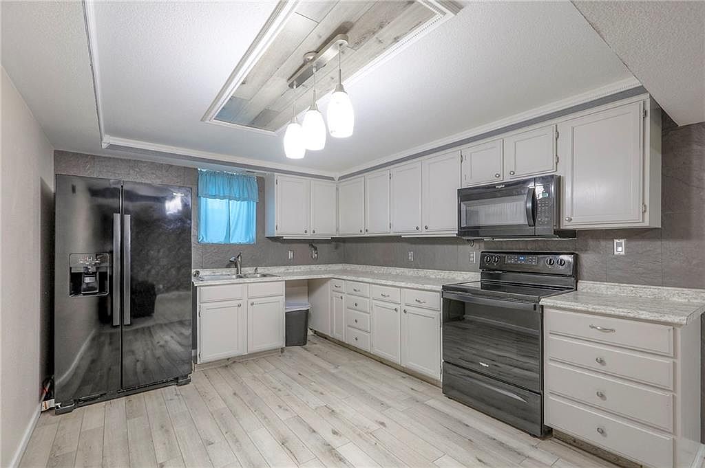 8409 E 93rd Street — photo 26