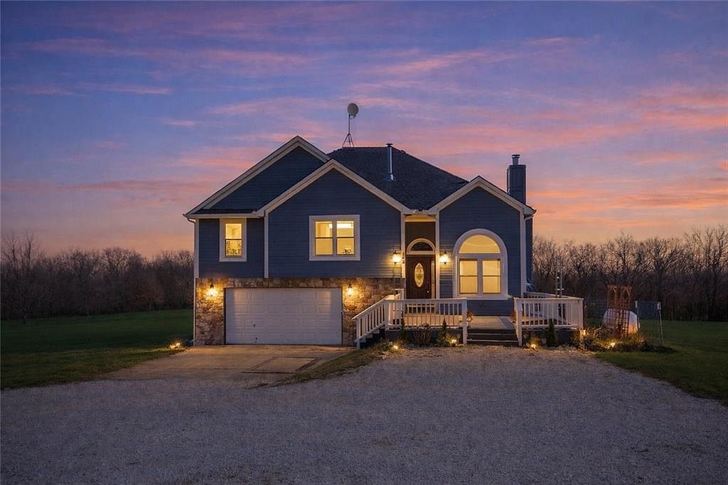 843 NW 1661 Road, Bates City, MO