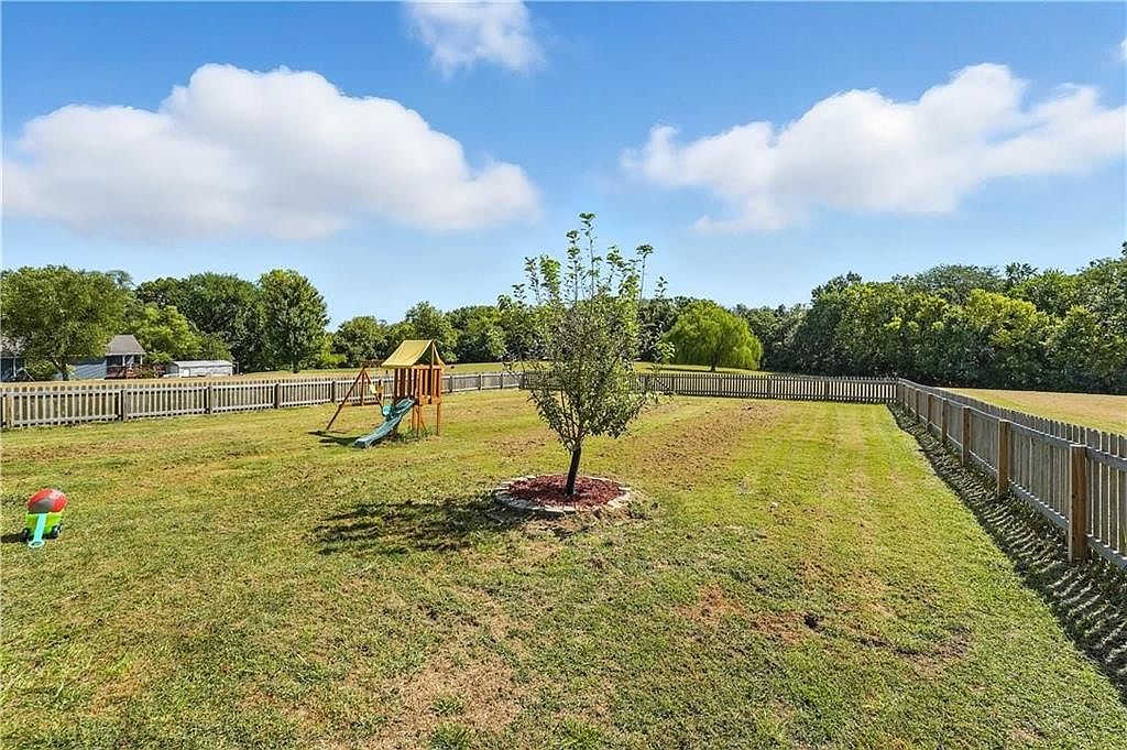 843 NW 1661 Road — photo 36