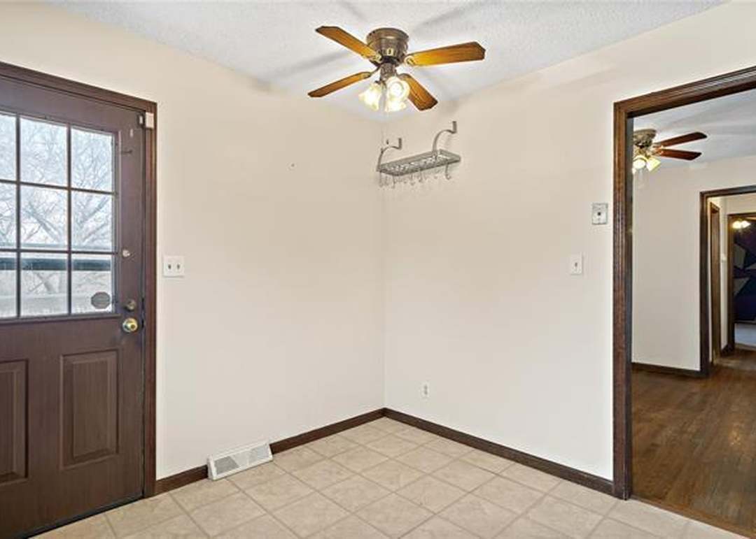 843 S 76th Street — photo 21