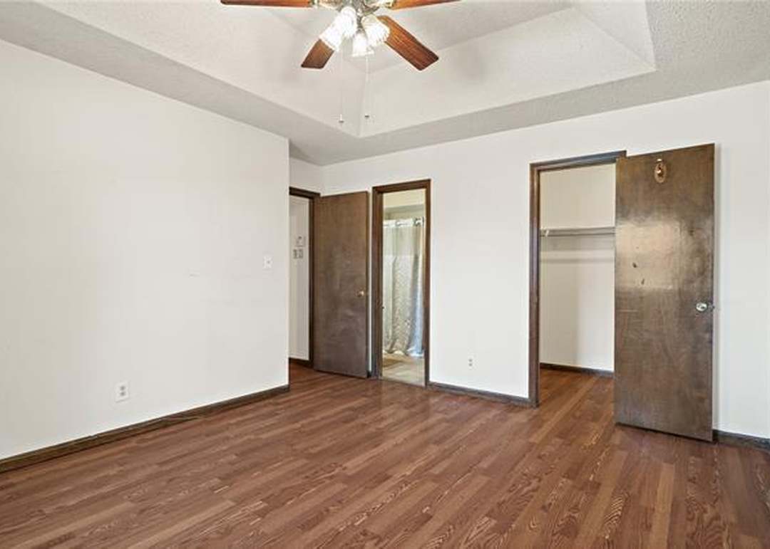843 S 76th Street — photo 27