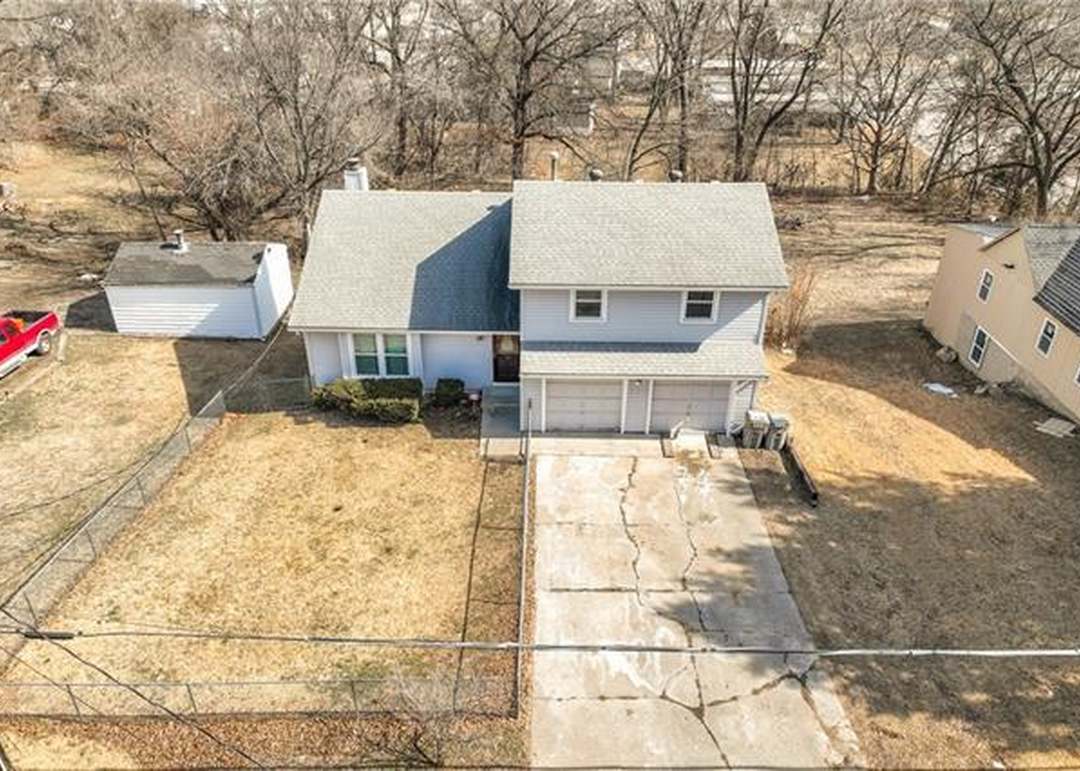 843 S 76th Street — photo 39