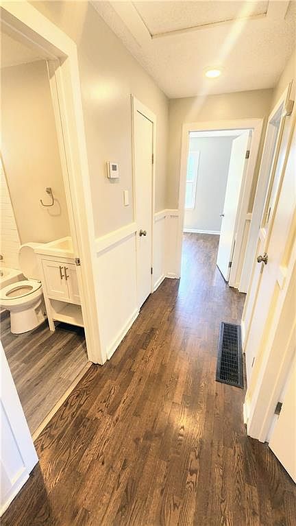 8430 OAK Street — photo 10