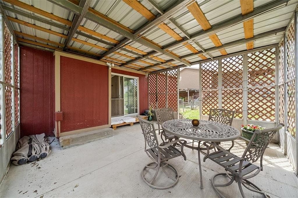 8434 Sandusky Avenue — photo 21