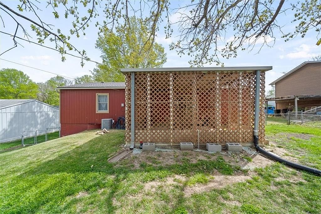 8434 Sandusky Avenue — photo 23