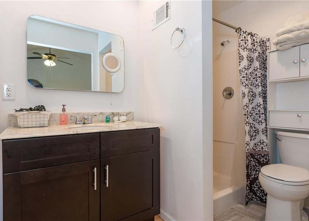 845 LAKEVIEW Drive — photo 11