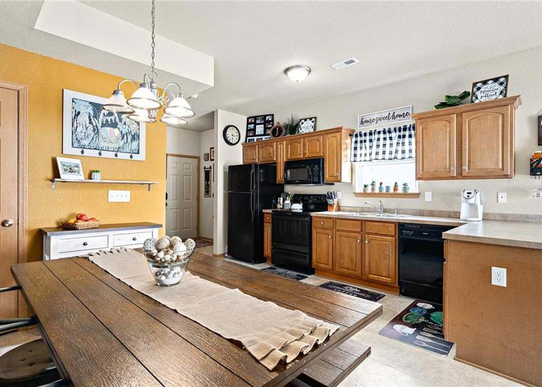846 S Woodson Court — photo 14