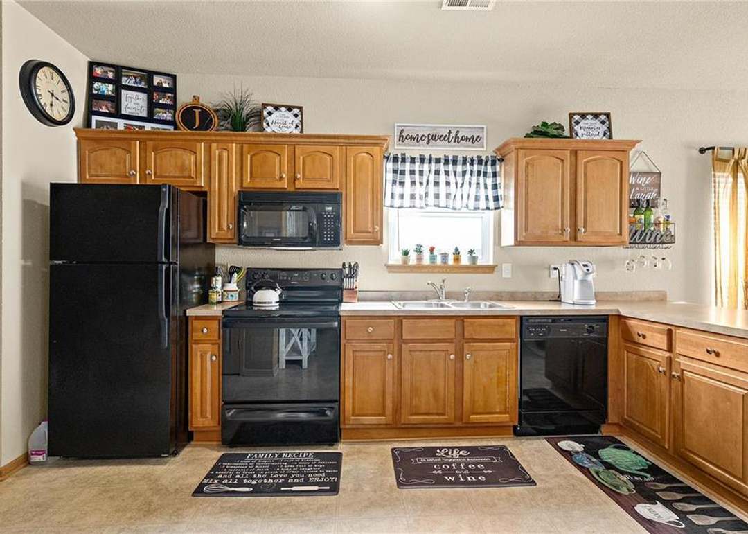 846 S Woodson Court — photo 15