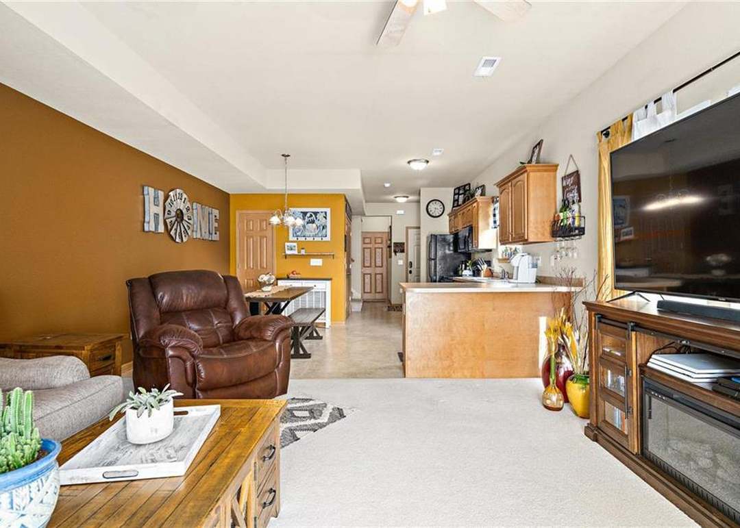 846 S Woodson Court — photo 17