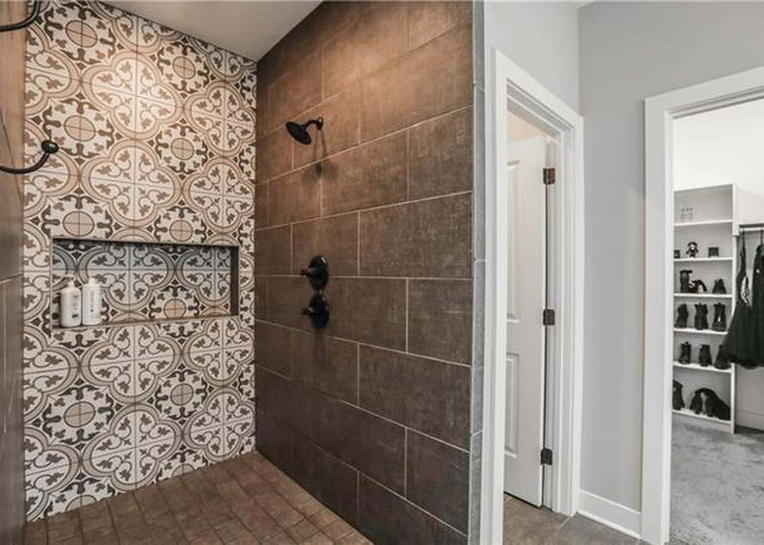 8500 Valley Spring Drive — photo 19
