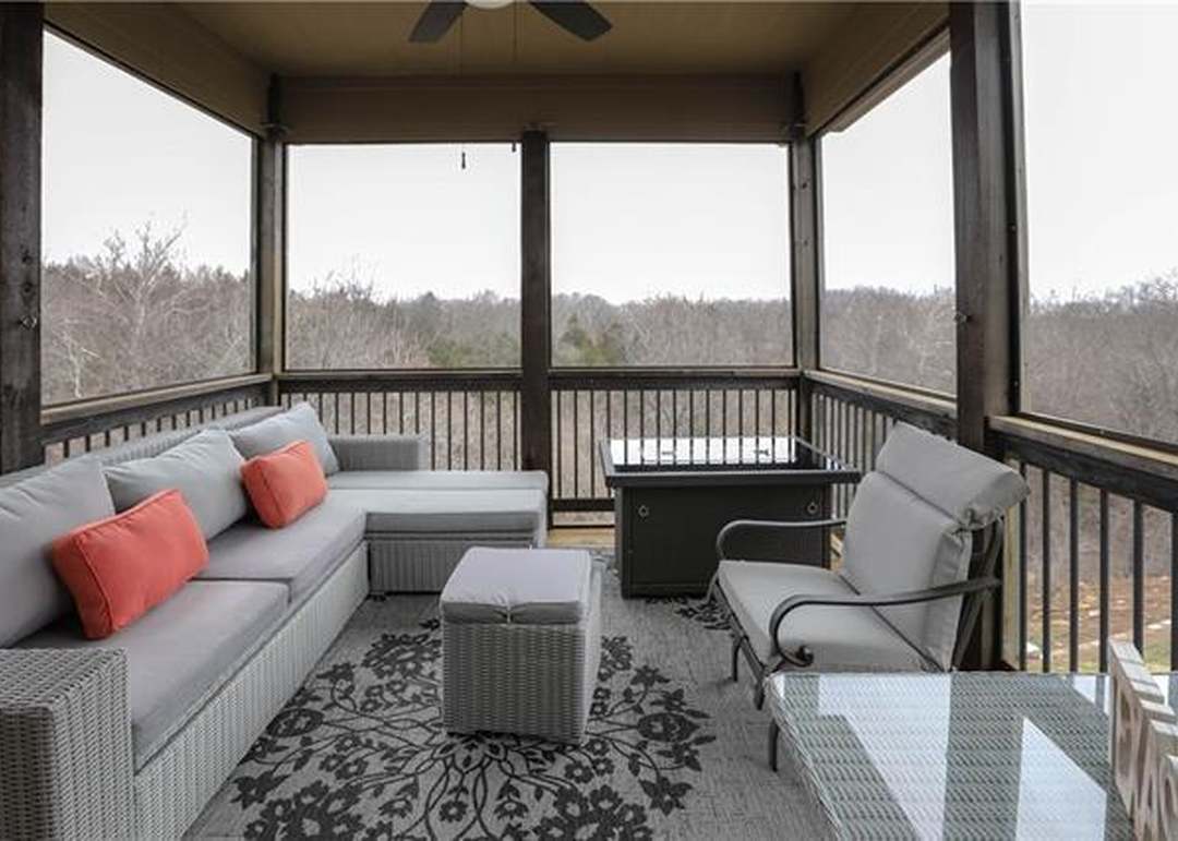 8500 Valley Spring Drive — photo 31