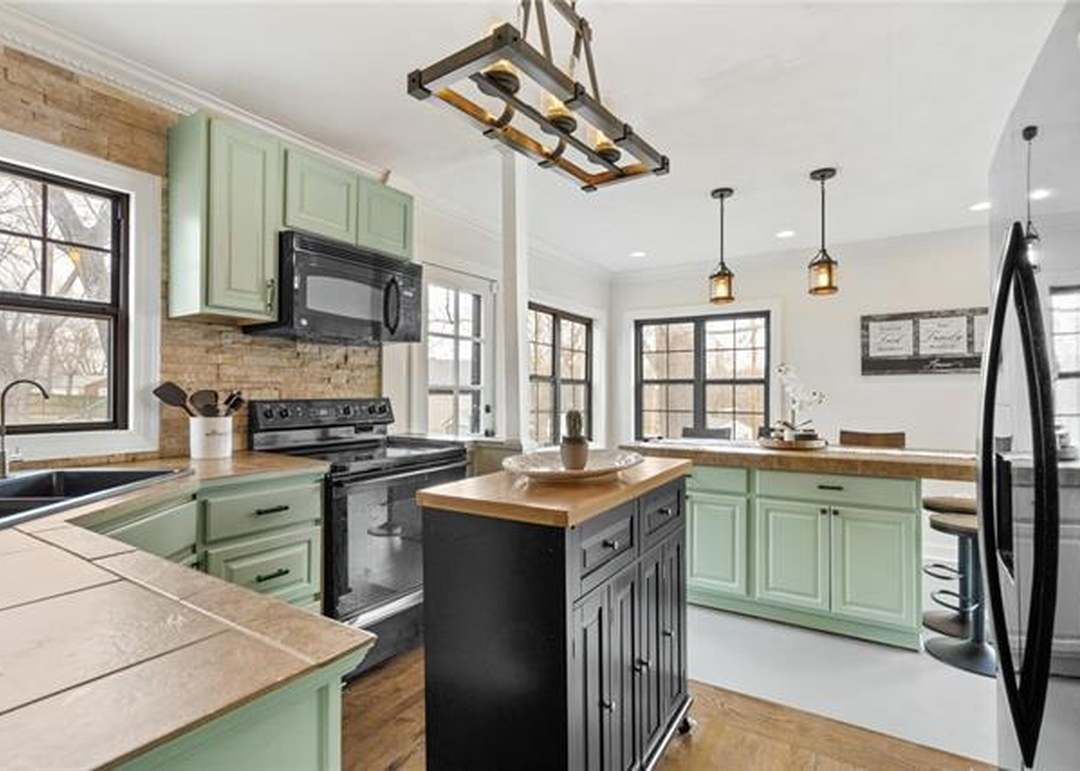 8500 W 79TH Street — photo 9