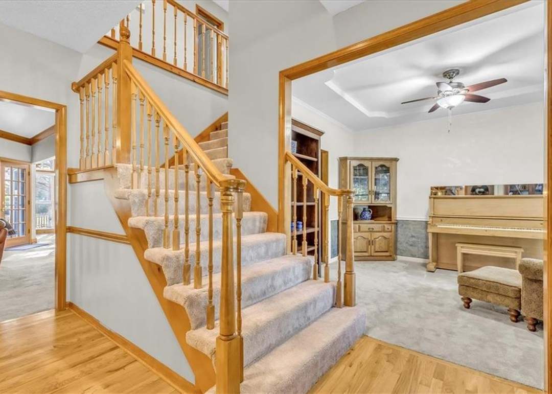 8503 Lakeview Avenue — photo 12