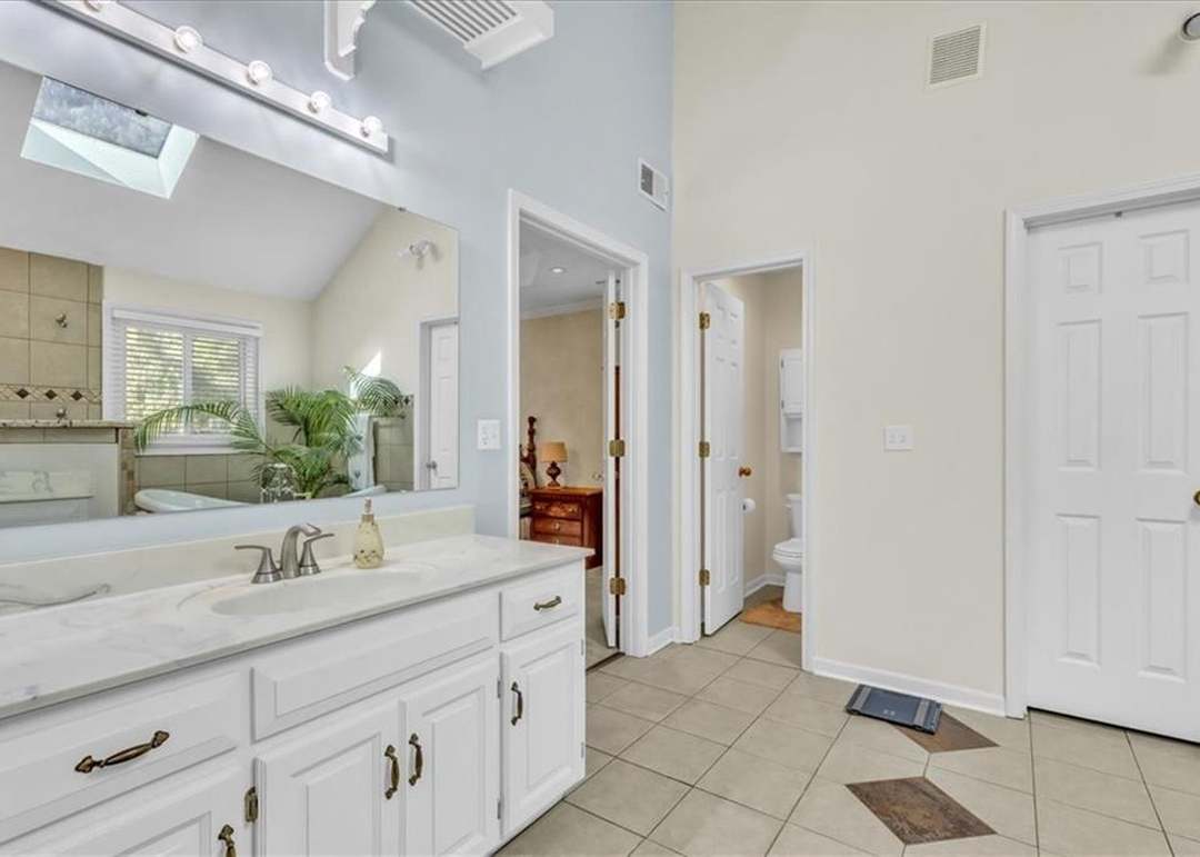 8503 Lakeview Avenue — photo 22