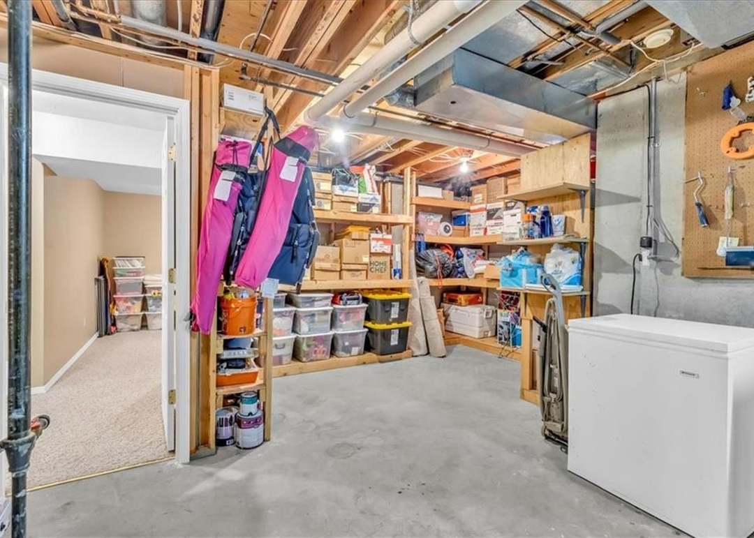 8503 Lakeview Avenue — photo 31