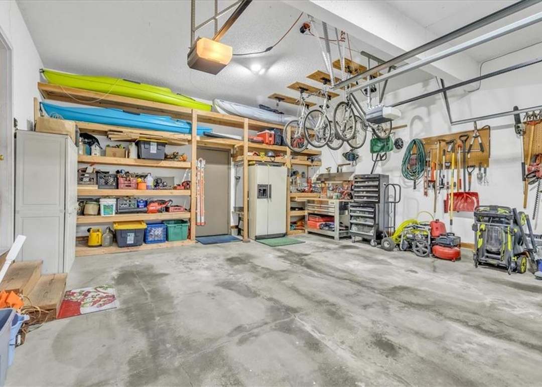 8503 Lakeview Avenue — photo 34