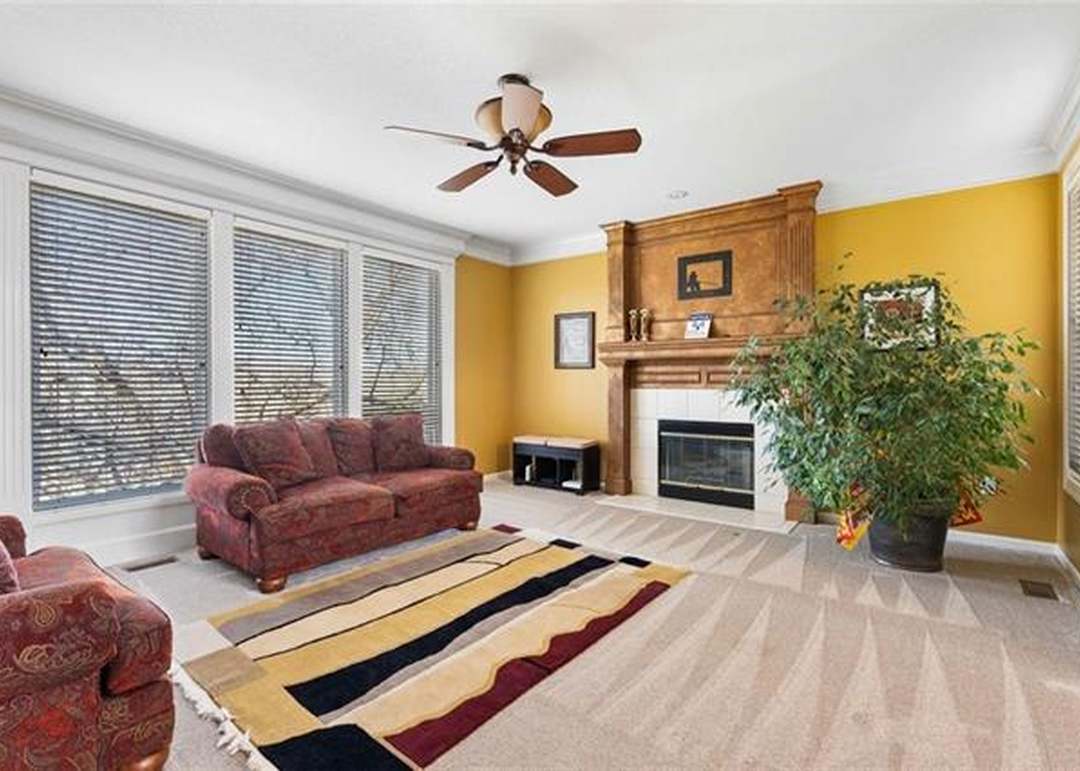 8506 Widmer Road — photo 9