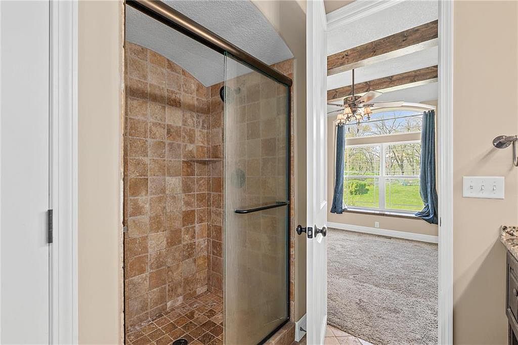 8527 N Highland Avenue — photo 23