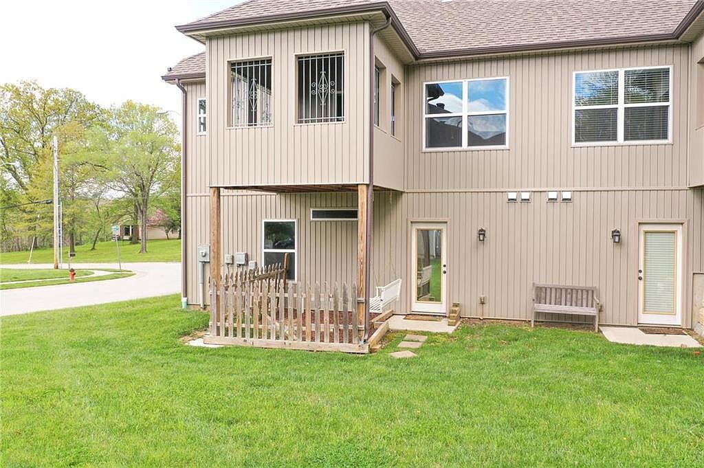 8527 N Highland Avenue — photo 34
