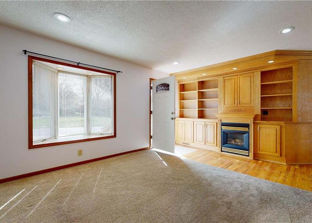8540 Larsen Street — photo 6