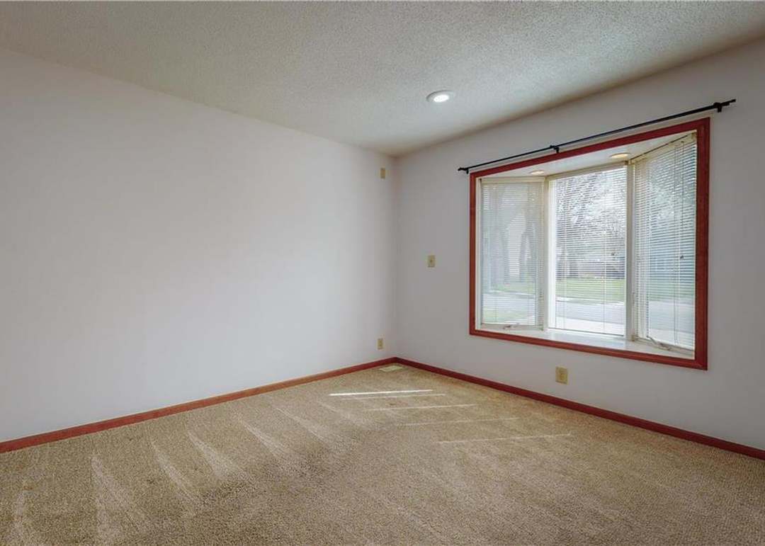 8540 Larsen Street — photo 11