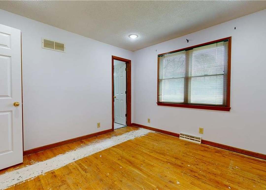 8540 Larsen Street — photo 17
