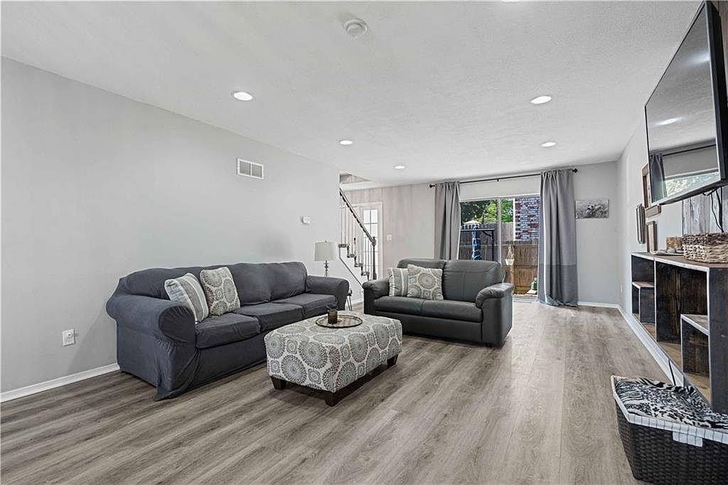 8560 W 85th Street — photo 6