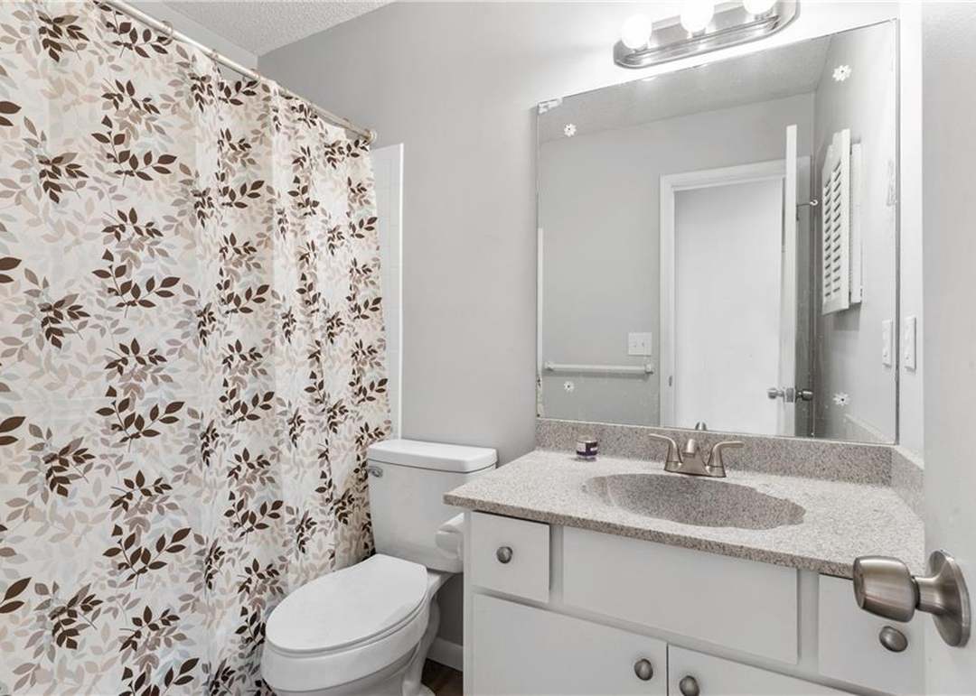 8601 Countryshire Lane — photo 15