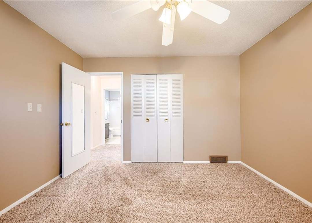 8615 W 83rd Street — photo 5