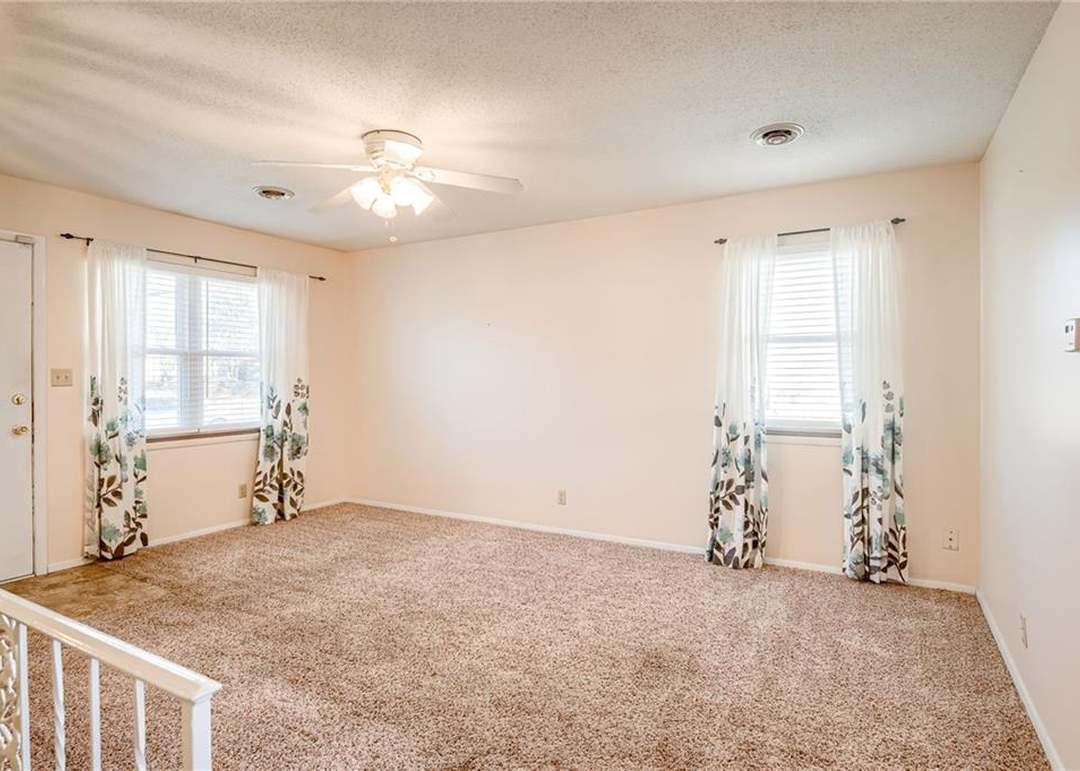 8615 W 83rd Street — photo 6