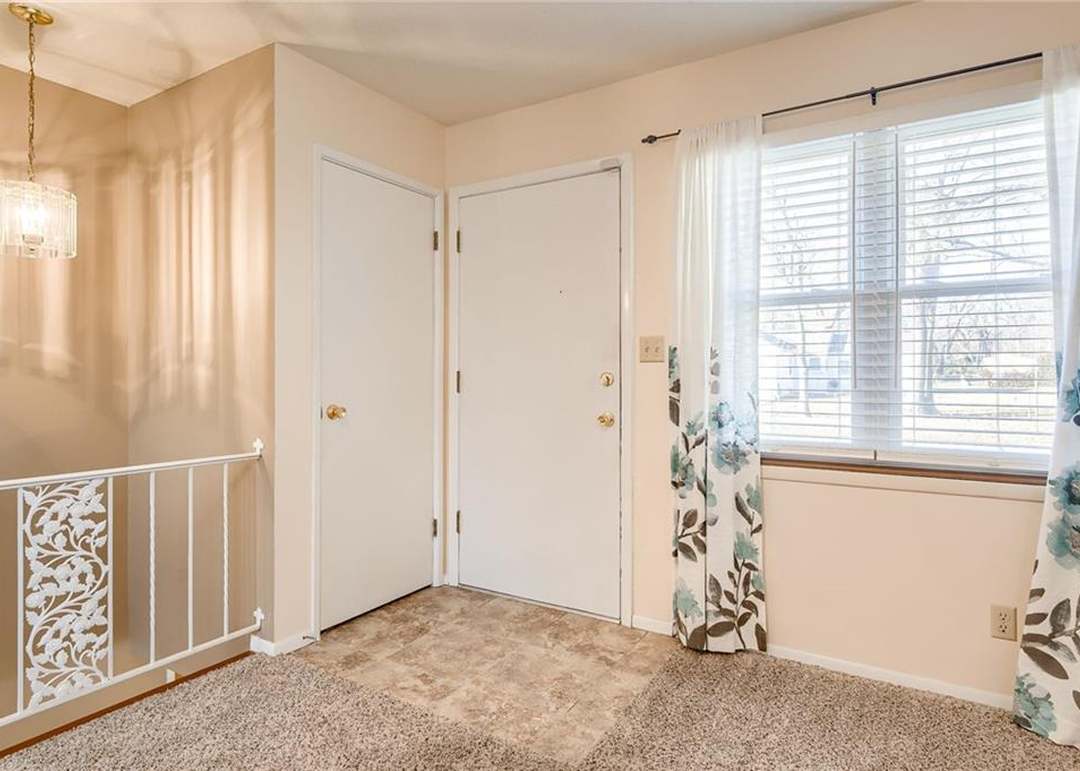 8615 W 83rd Street — photo 10
