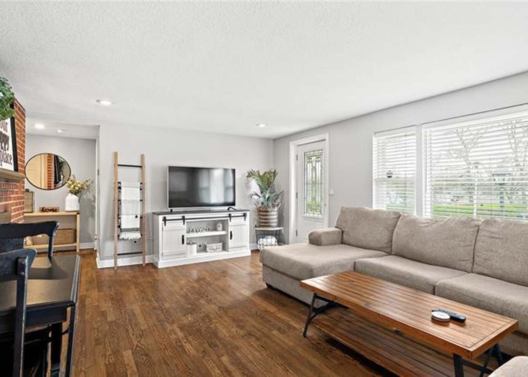 8616 Hayes Street — photo 9