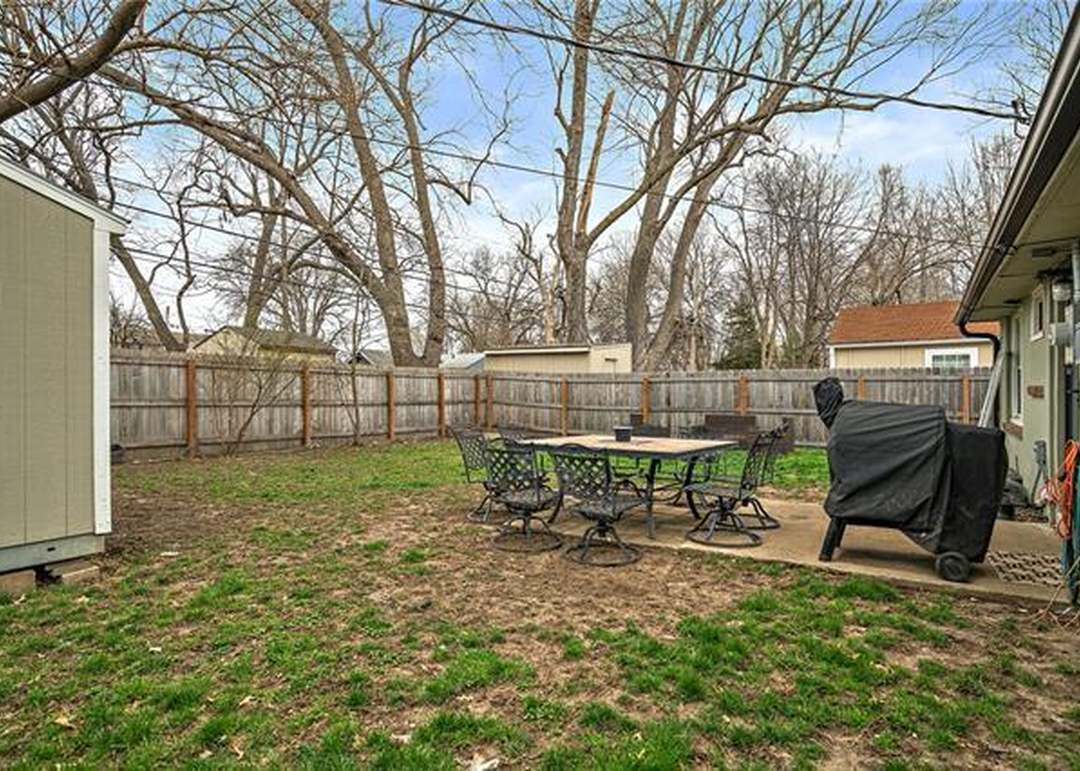 8616 Hayes Street — photo 32
