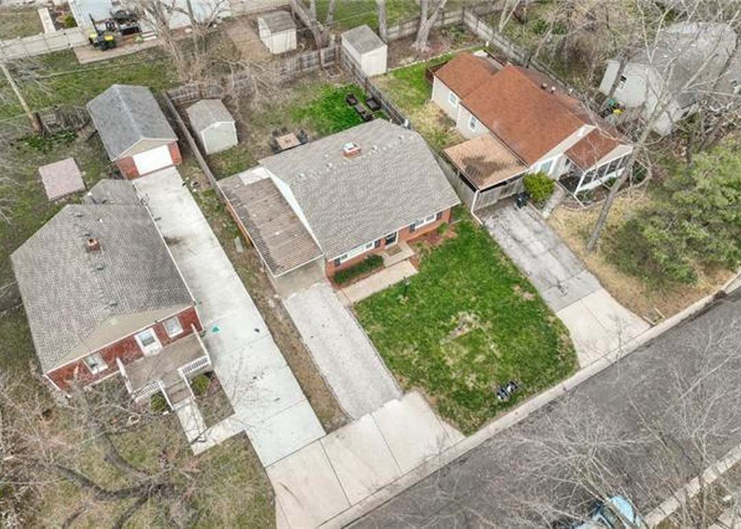 8616 Hayes Street — photo 37