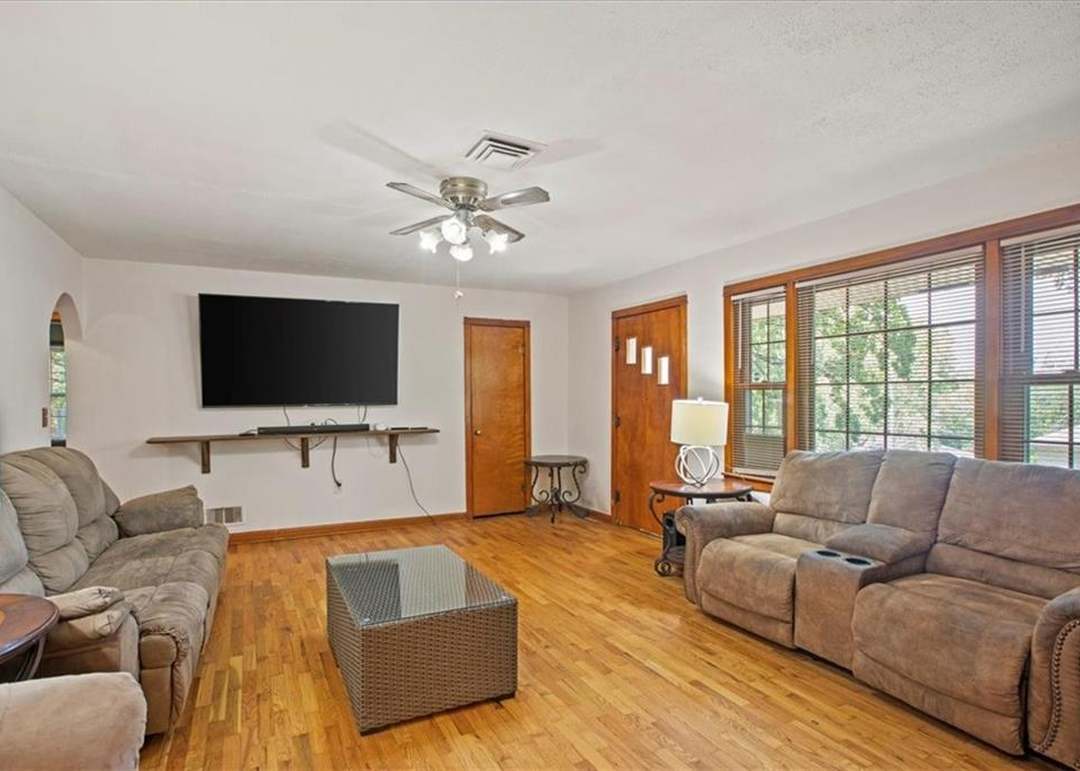 8621 E 32nd Street — photo 11