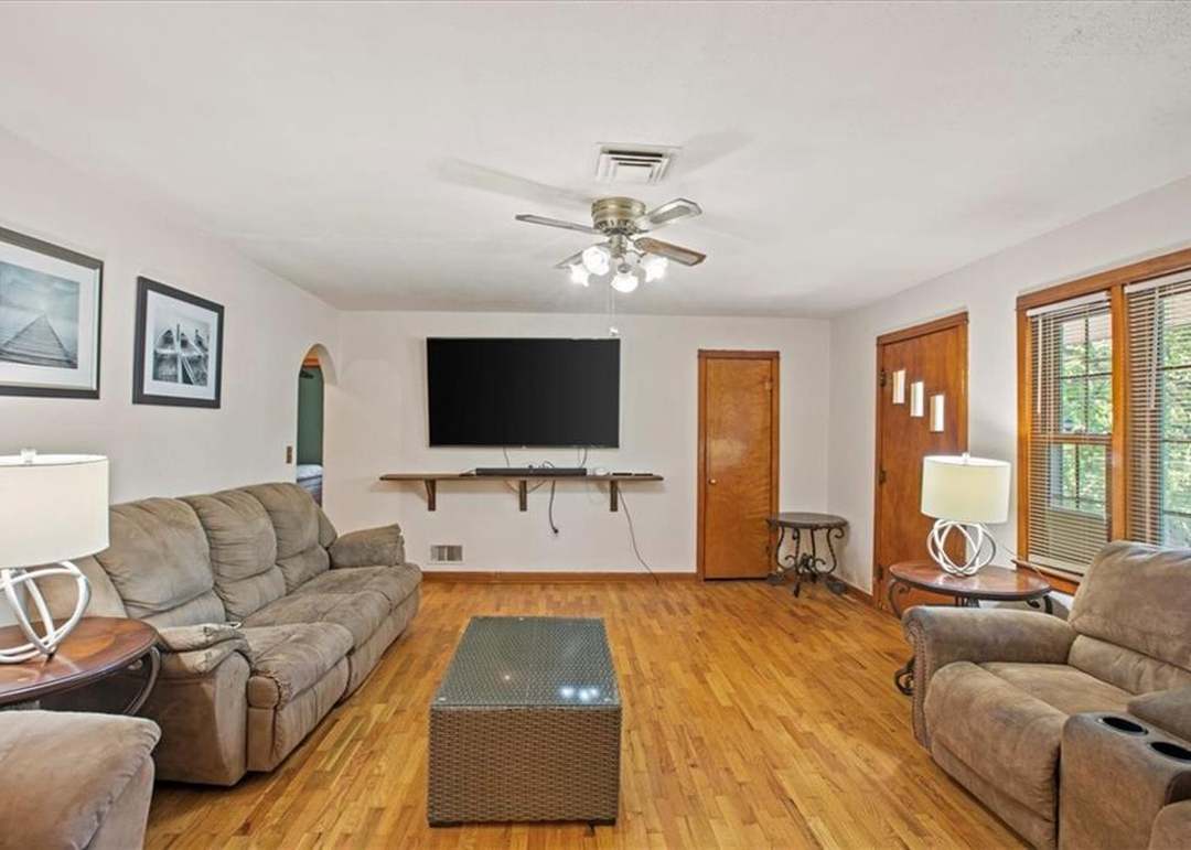 8621 E 32nd Street — photo 12