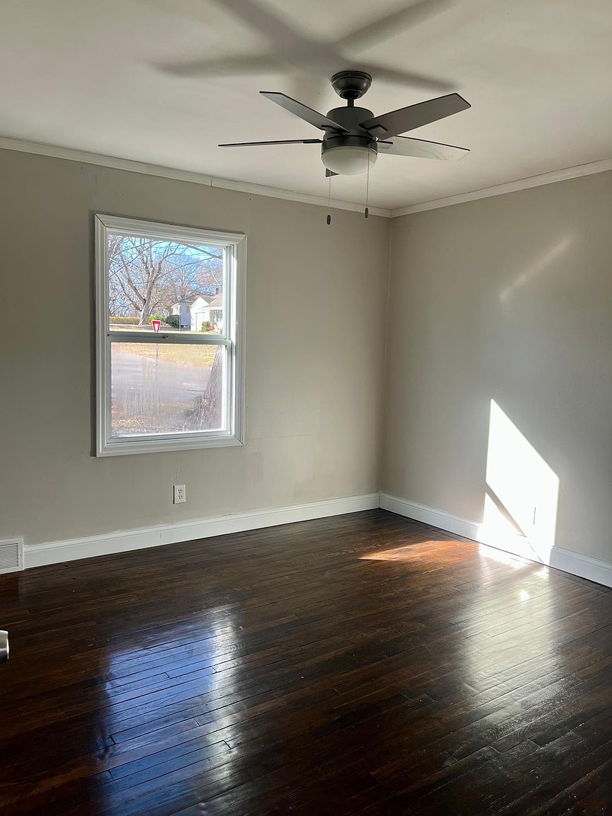8701 Rainbow Lane — photo 32
