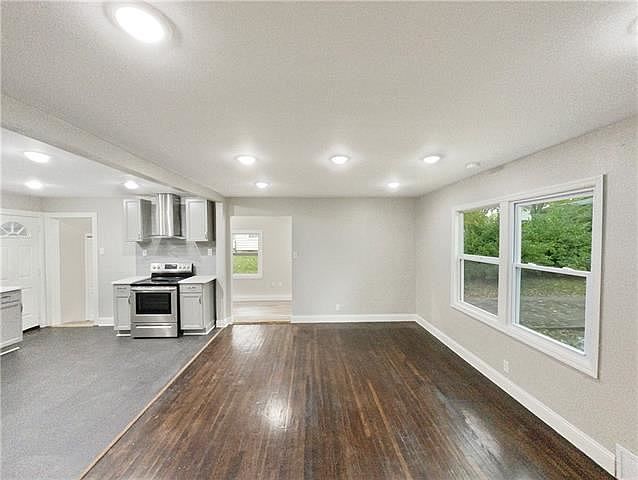 8701 Rainbow Lane — photo 41