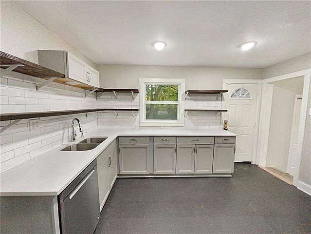 8701 Rainbow Lane — photo 58
