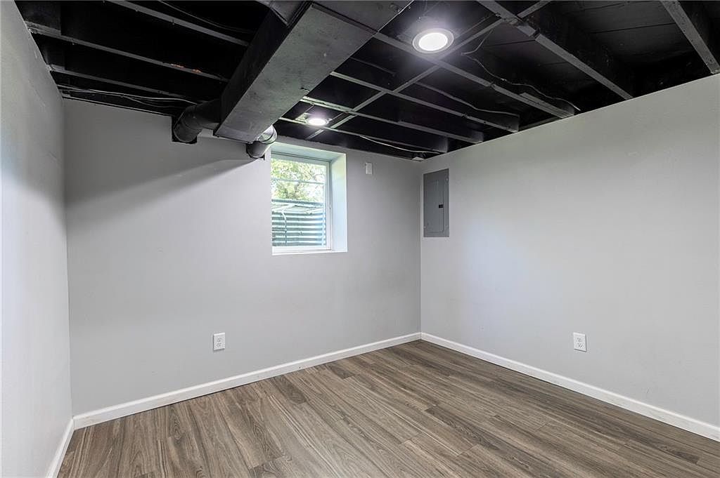 8707 Longview Road — photo 32